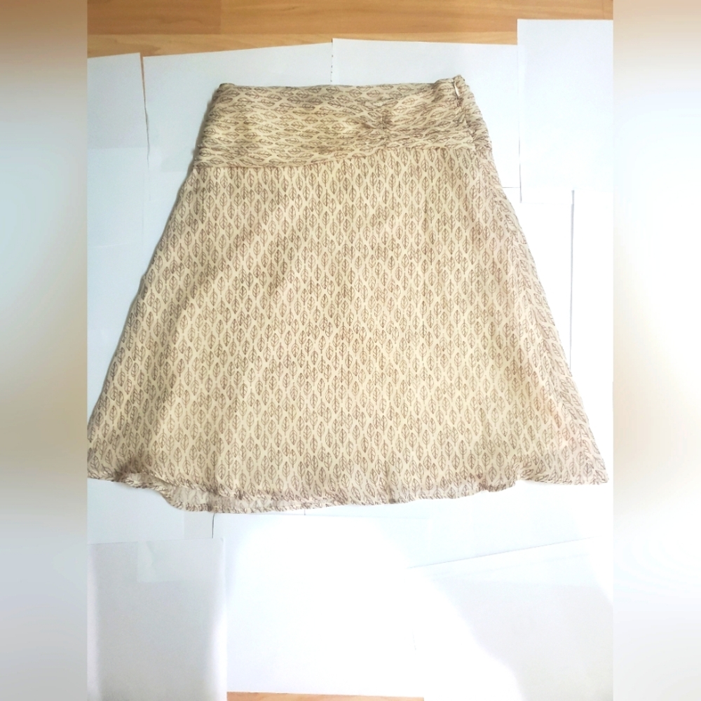 TOCCA Romantic Beige Skirt ( ruffled design)